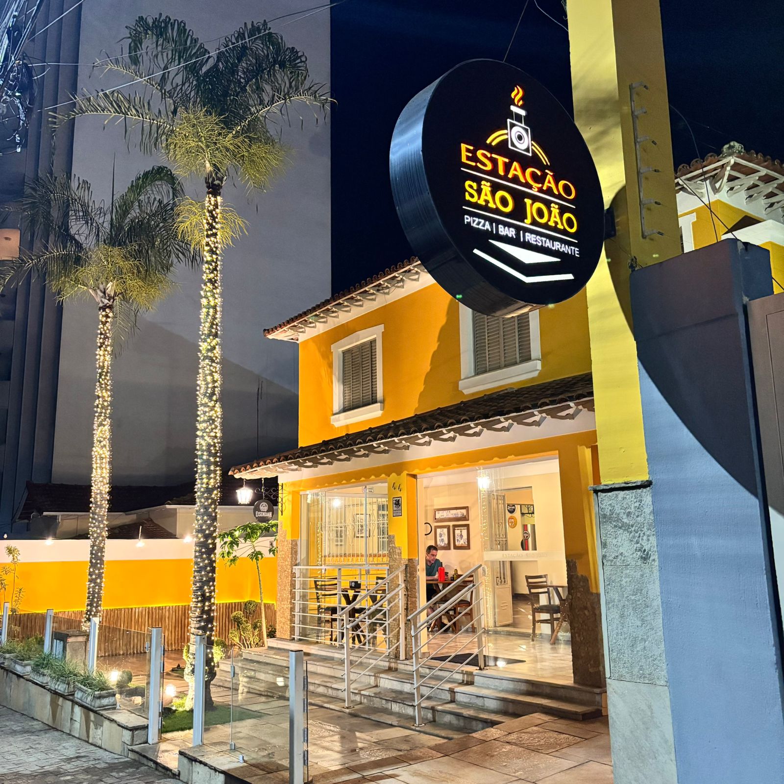 Fachada da Estação São João